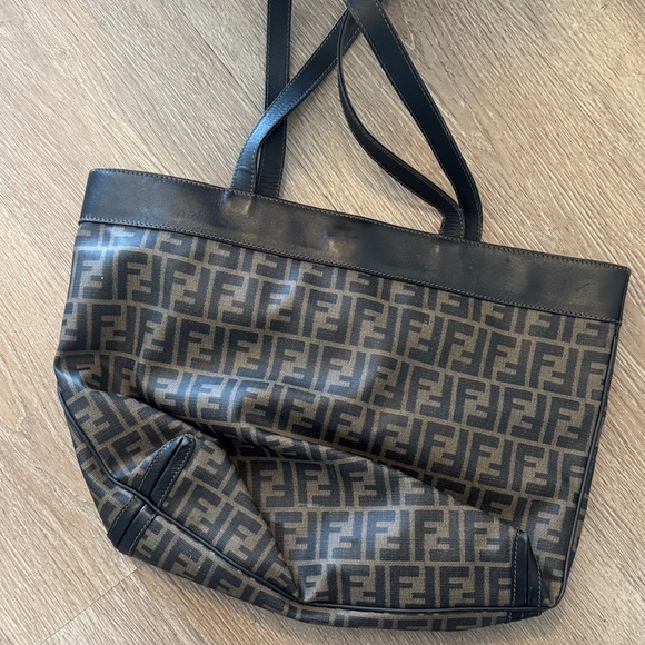 Fendi Black and Brown Logo Tote Bag - Picture 3 of 4